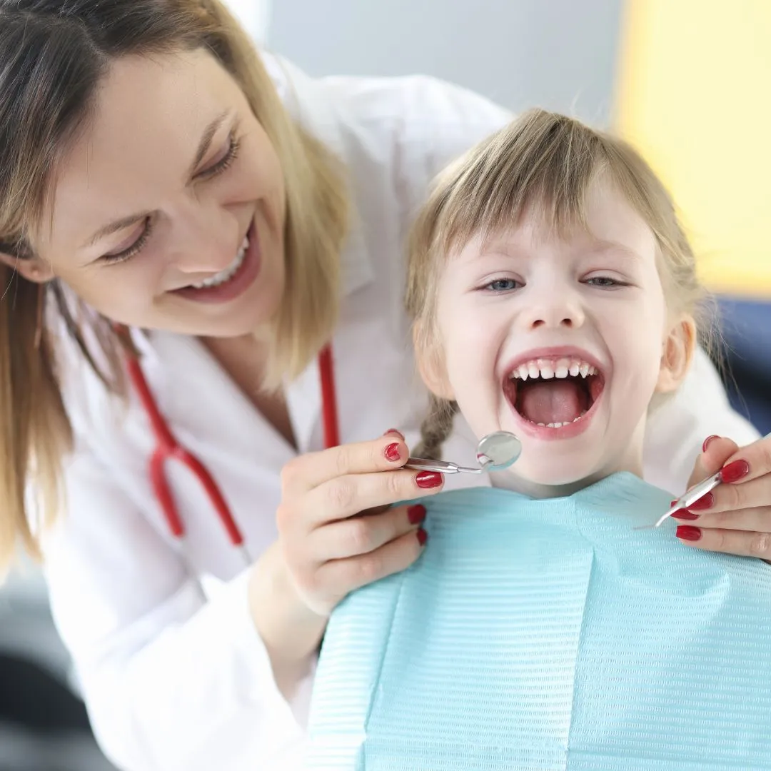 Kid dentist checkup